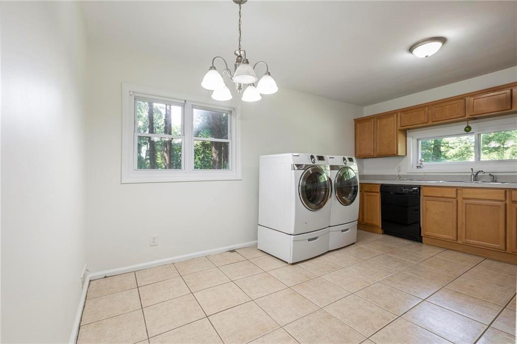 804 Brookdale Drive SW