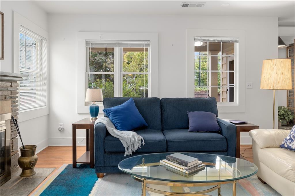 2035 Manchester Street NE