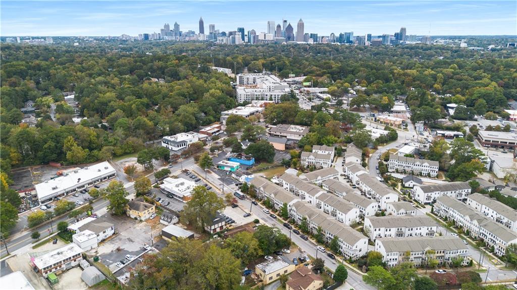 2035 Manchester Street NE