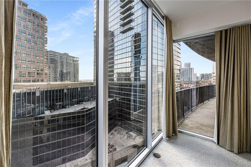 1080 Peachtree Street NE Unit 1204