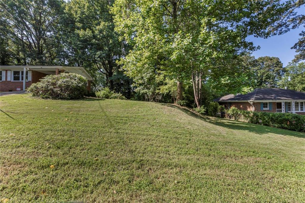 804 Brookdale Drive SW