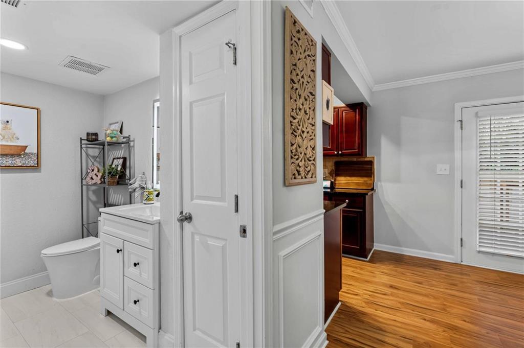 6900 Roswell Road Unit N5