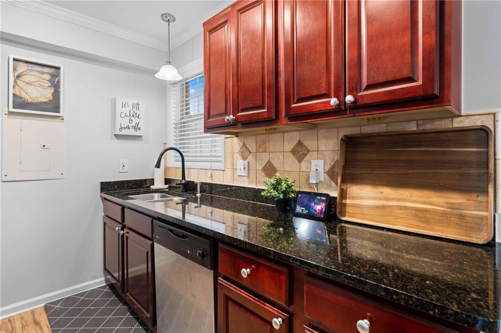 6900 Roswell Road Unit N5