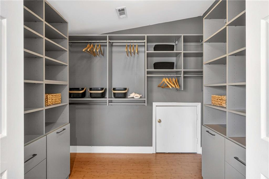 2168 Ridgedale Road NE