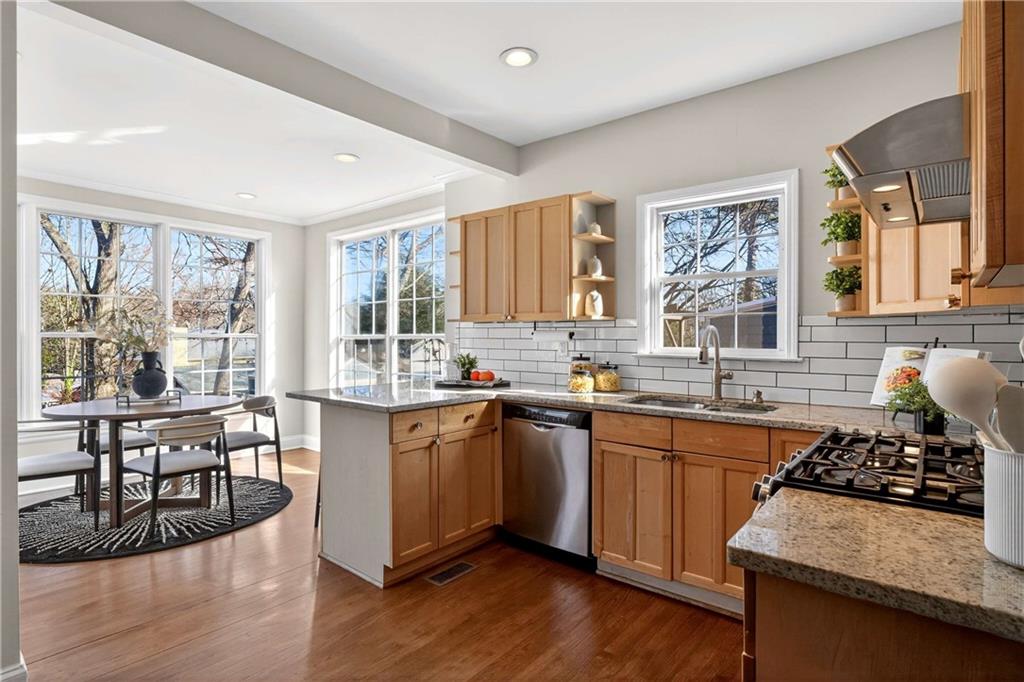 2168 Ridgedale Road NE