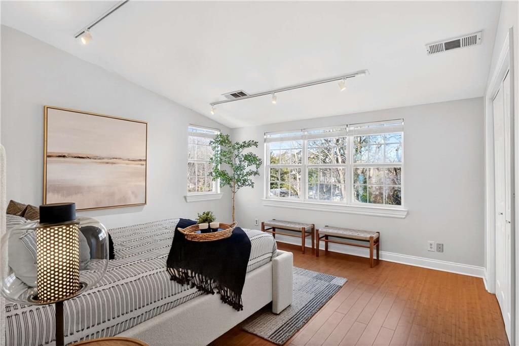 2168 Ridgedale Road NE