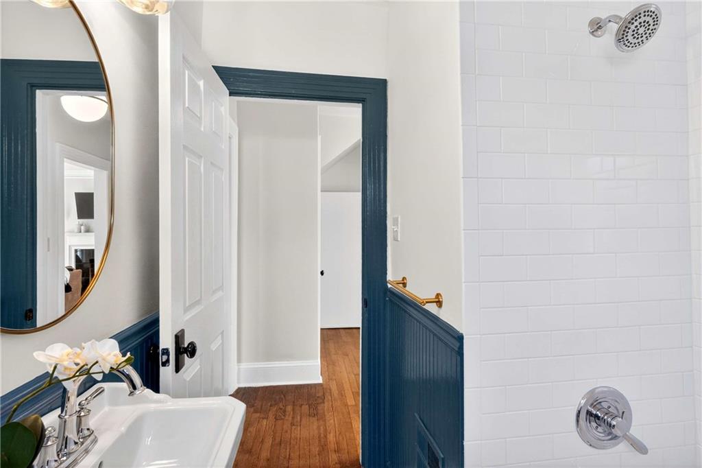 2168 Ridgedale Road NE