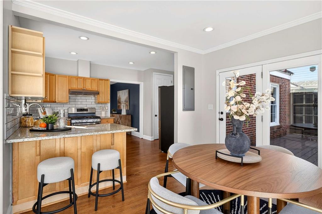 2168 Ridgedale Road NE