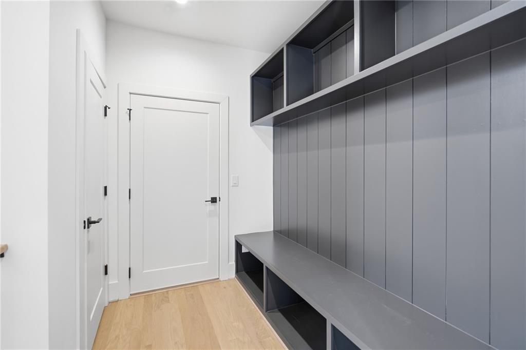 849 Highland Terrace NE