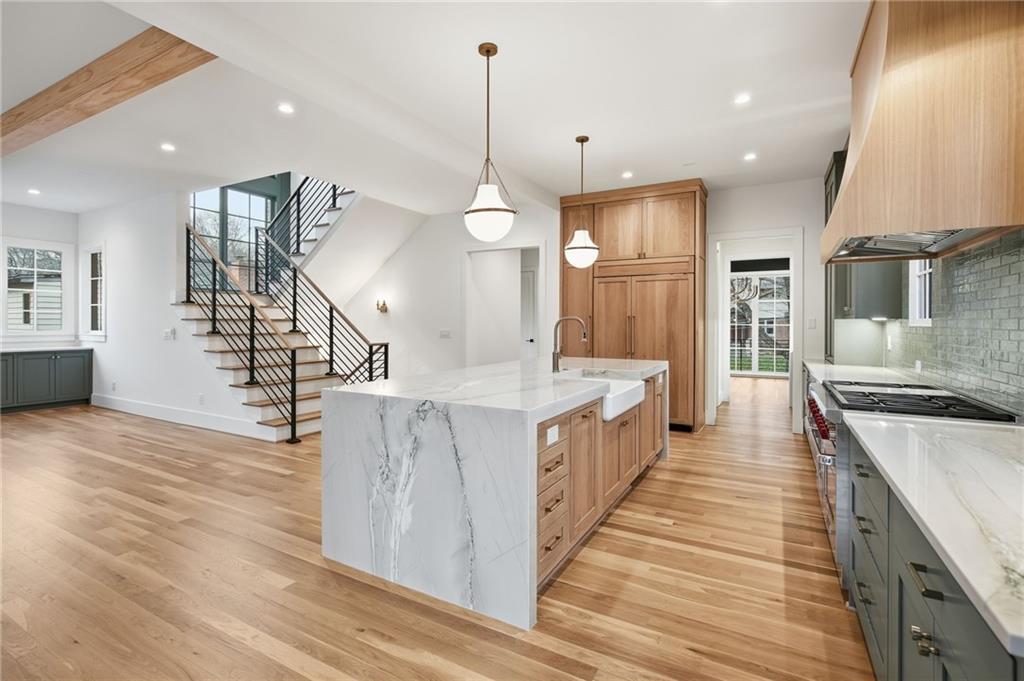 849 Highland Terrace NE