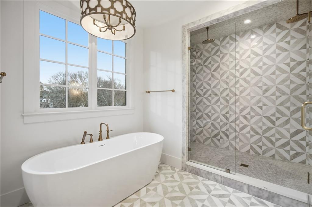 849 Highland Terrace NE