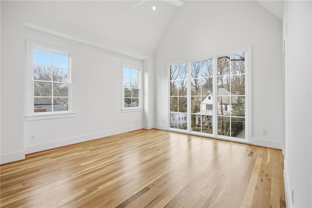 849 Highland Terrace NE