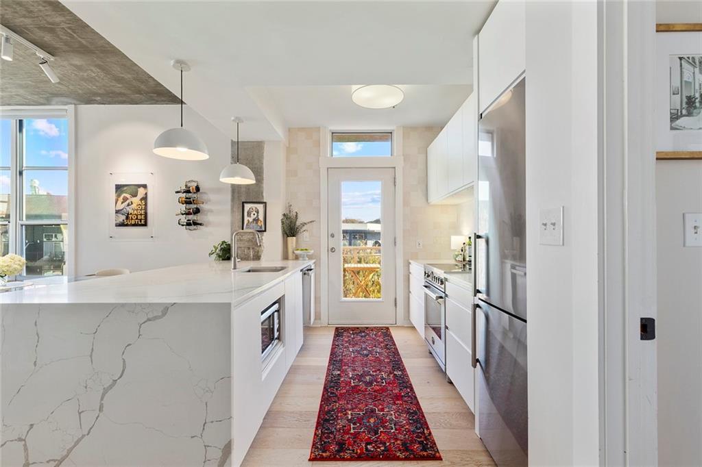 245 N Highland Avenue NE Unit 323