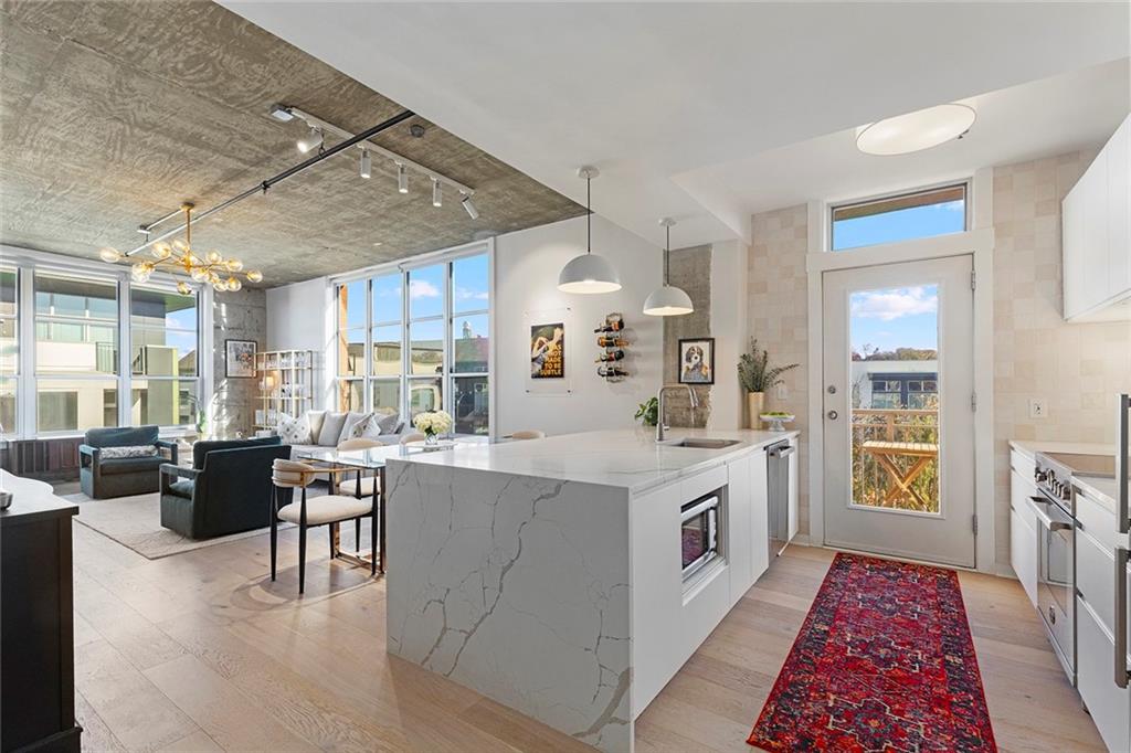 245 N Highland Avenue NE Unit 323