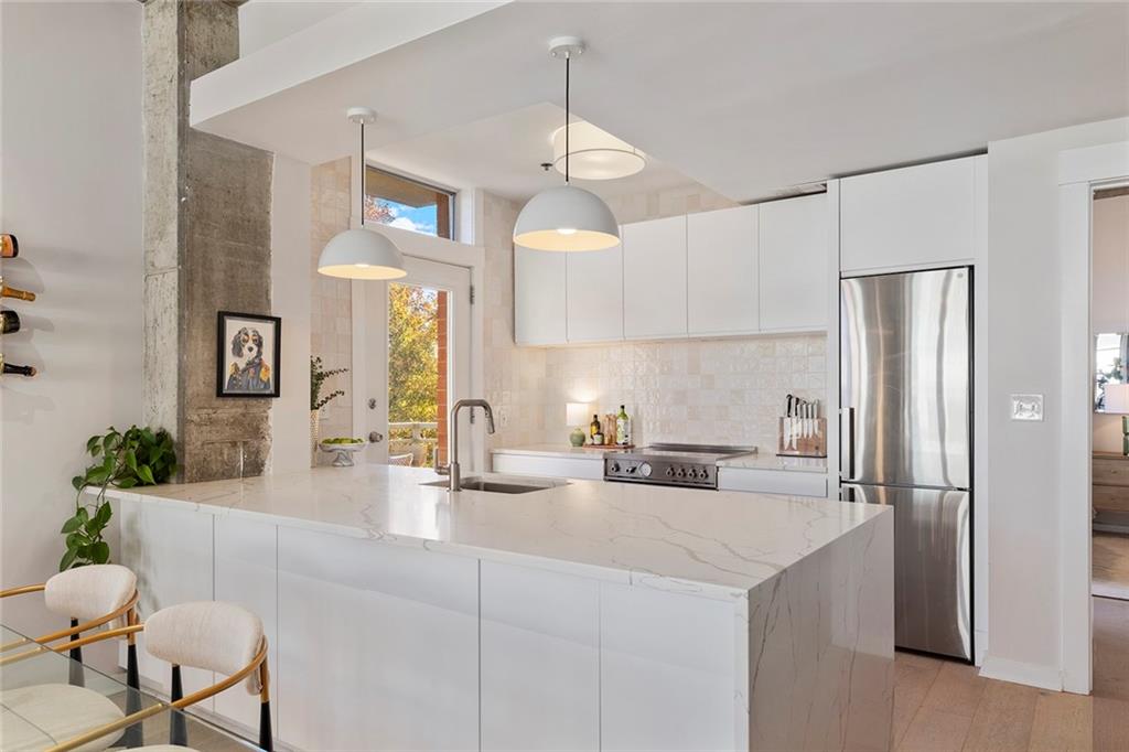 245 N Highland Avenue NE Unit 323