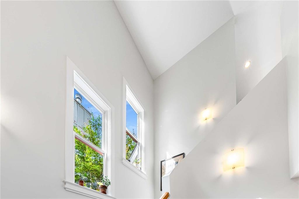 192 Gibson Street SE Unit B