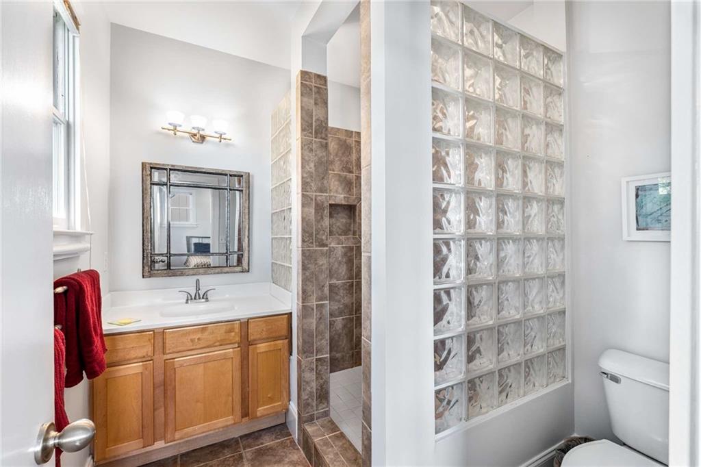 192 Gibson Street SE Unit B