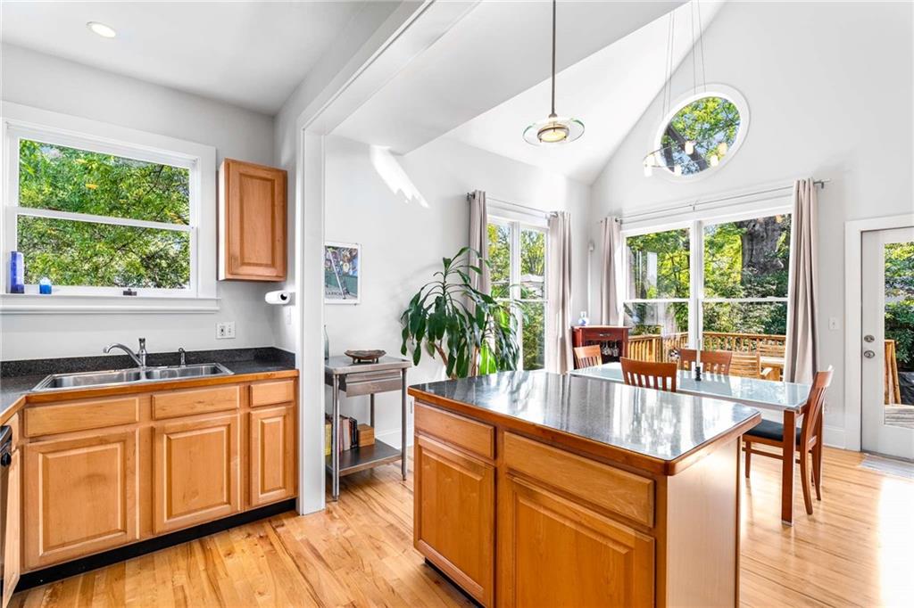 192 Gibson Street SE Unit B