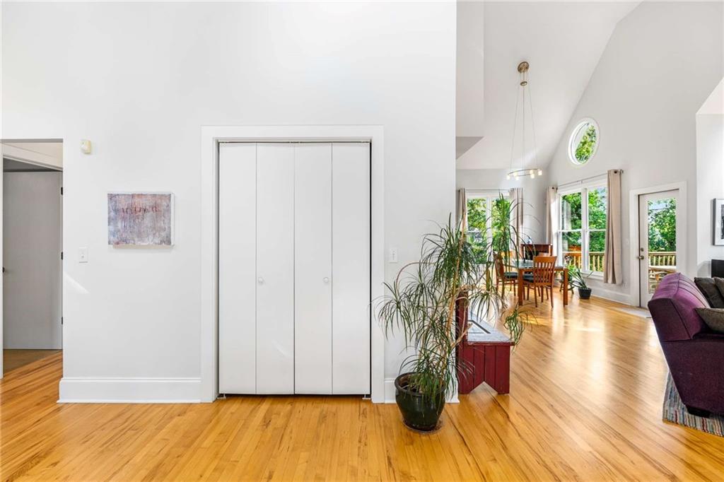 192 Gibson Street SE Unit B