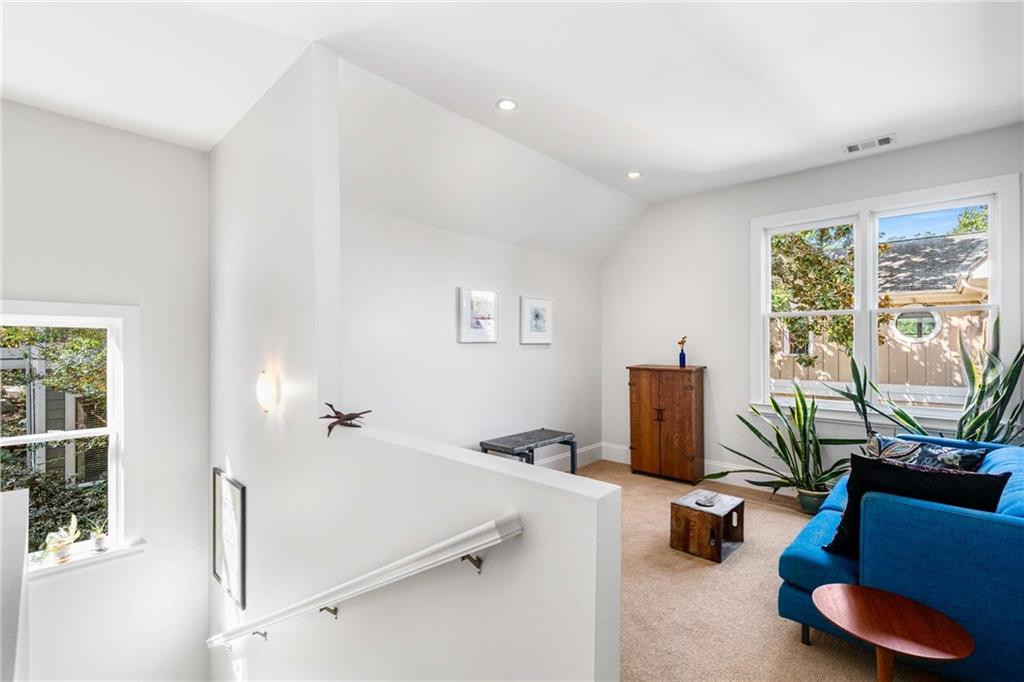 192 Gibson Street SE Unit B