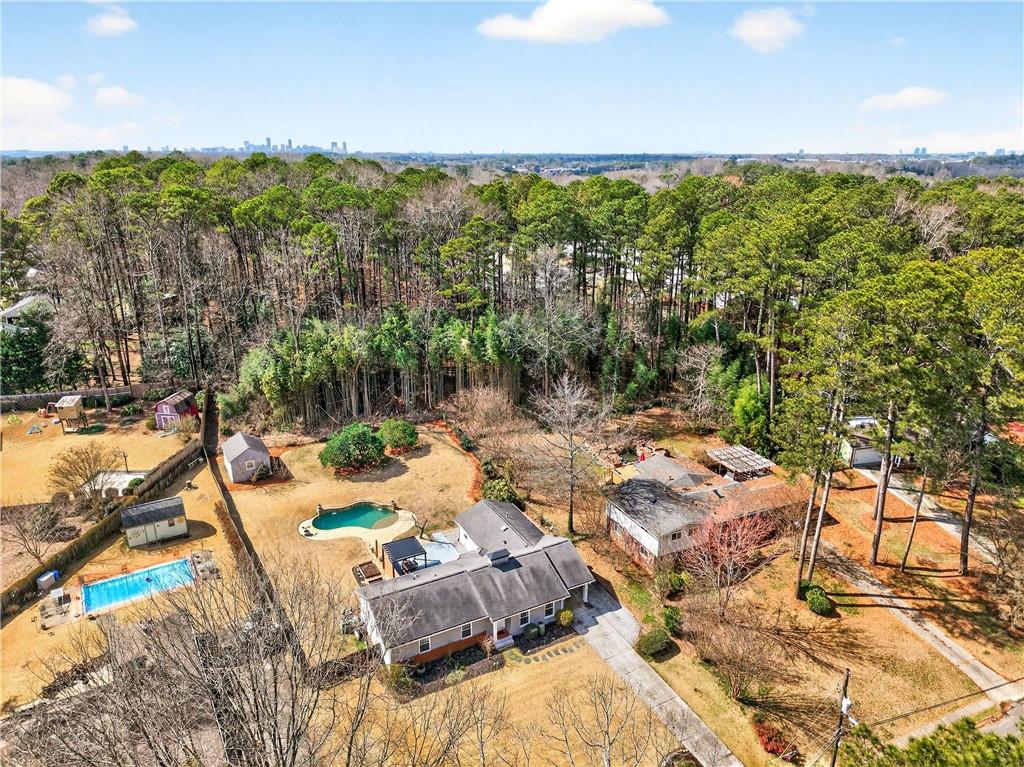 2500 Hawthorne Drive NE