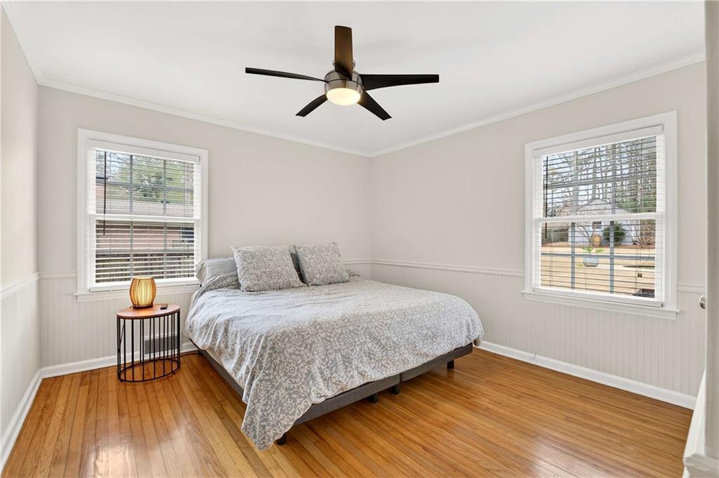 2500 Hawthorne Drive NE