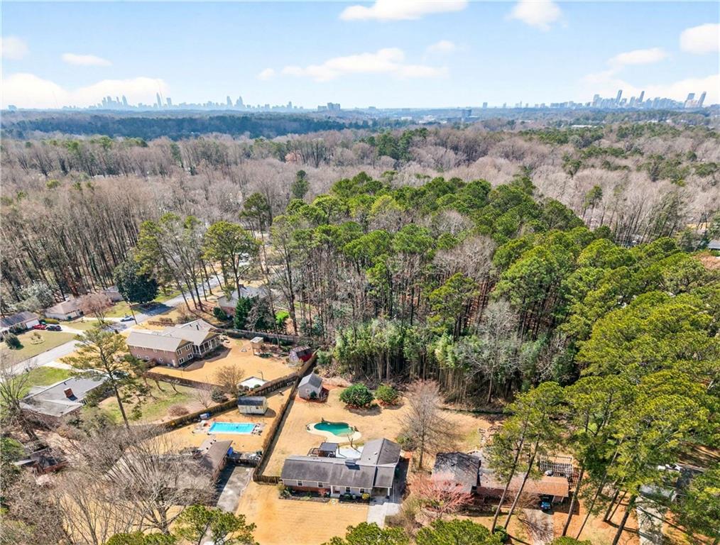 2500 Hawthorne Drive NE