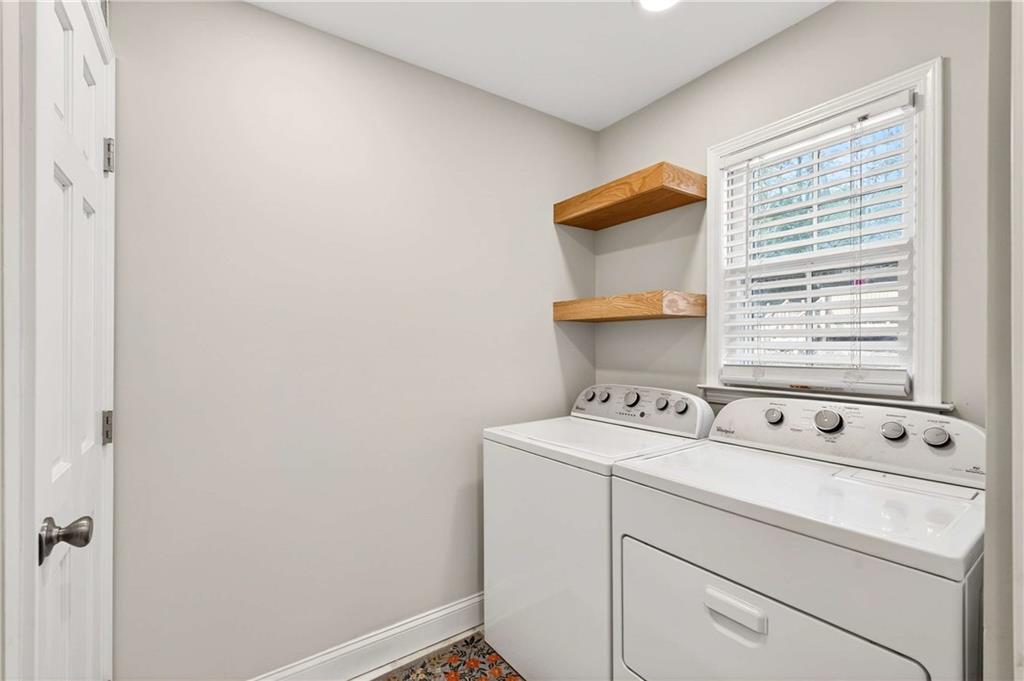 2500 Hawthorne Drive NE