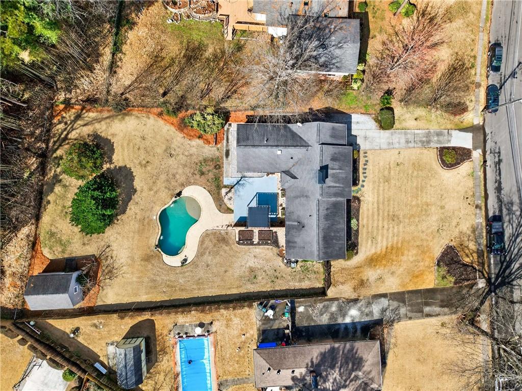 2500 Hawthorne Drive NE