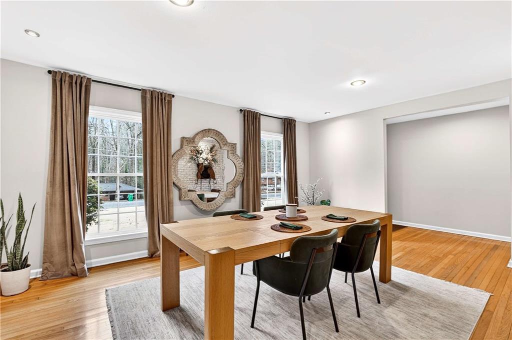 2500 Hawthorne Drive NE