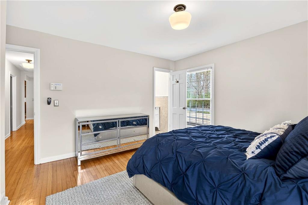 2500 Hawthorne Drive NE