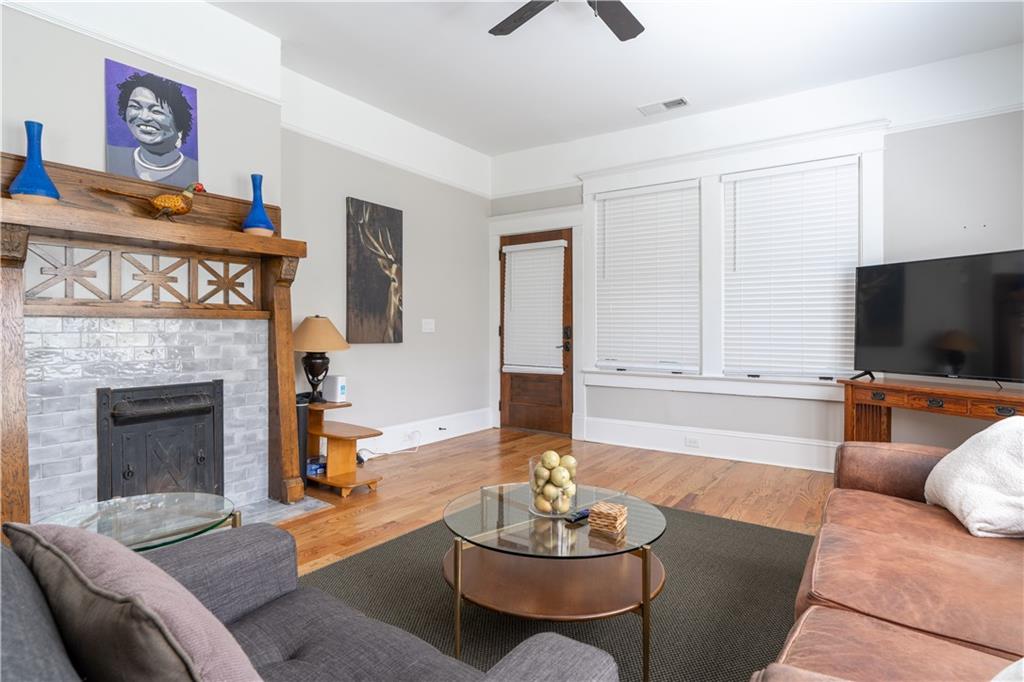 826 Ponce De Leon Place Unit one
