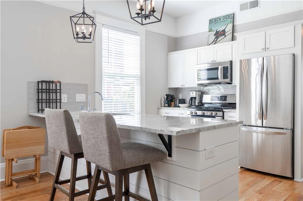 826 Ponce De Leon Place Unit one