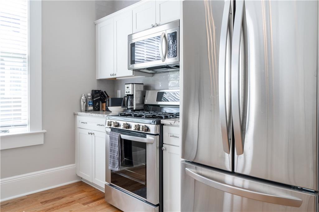826 Ponce De Leon Place Unit one