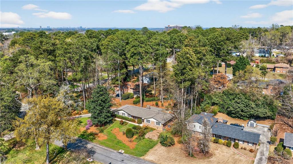 2075 Lavista Circle