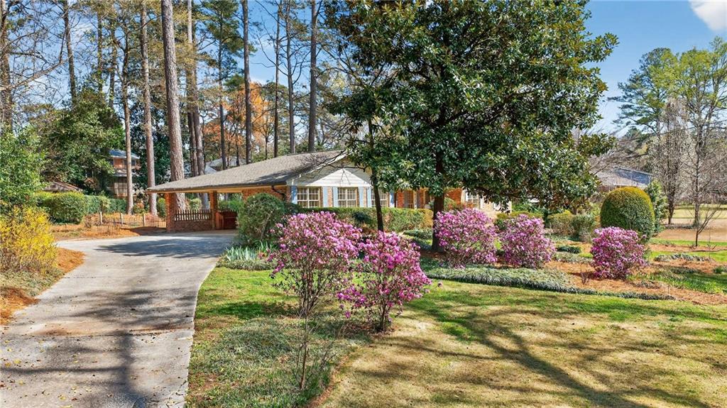 2075 Lavista Circle
