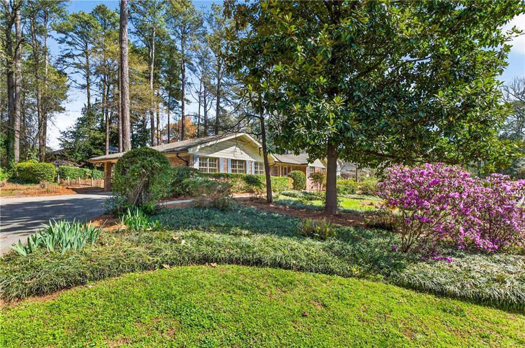 2075 Lavista Circle