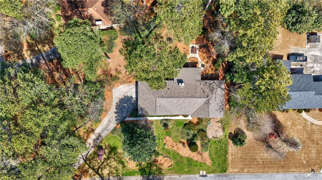 2075 Lavista Circle