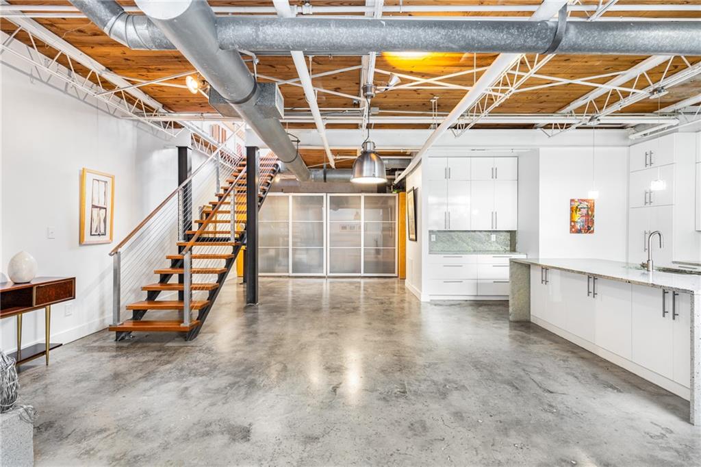 834 Dekalb Avenue Unit D