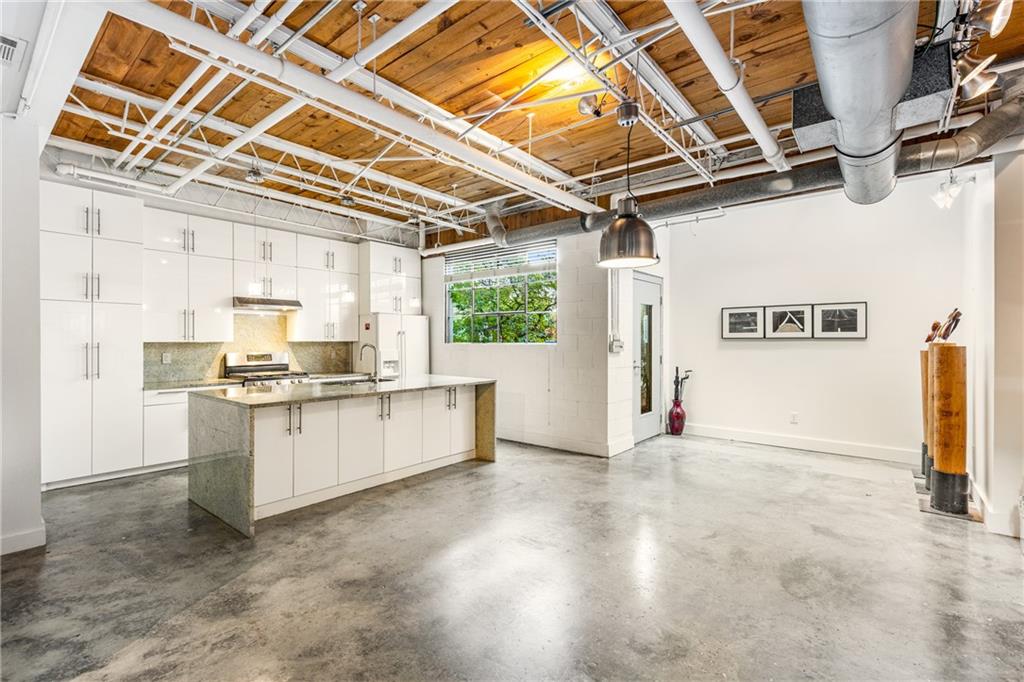 834 Dekalb Avenue Unit D