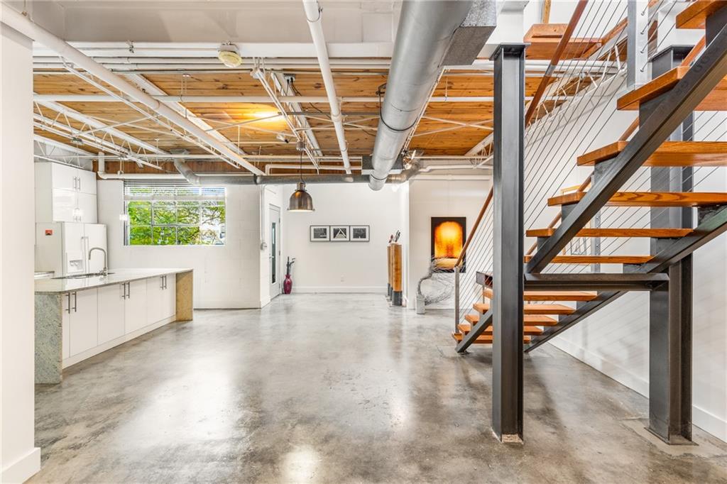 834 Dekalb Avenue Unit D