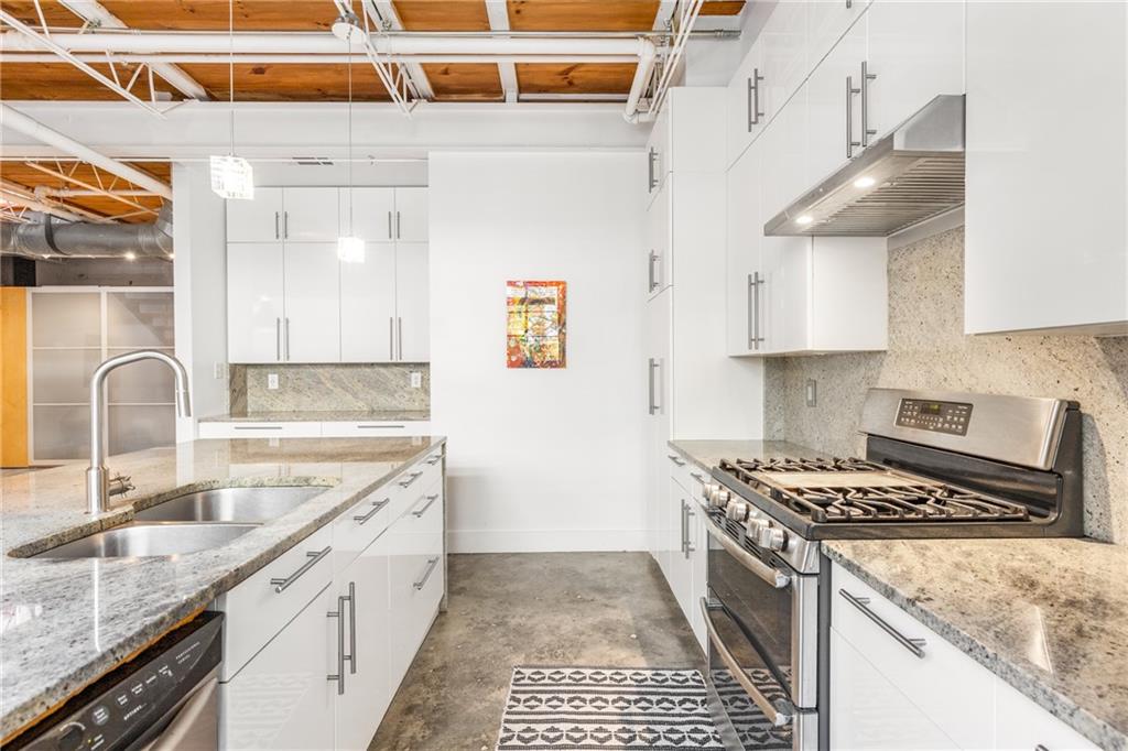 834 Dekalb Avenue Unit D