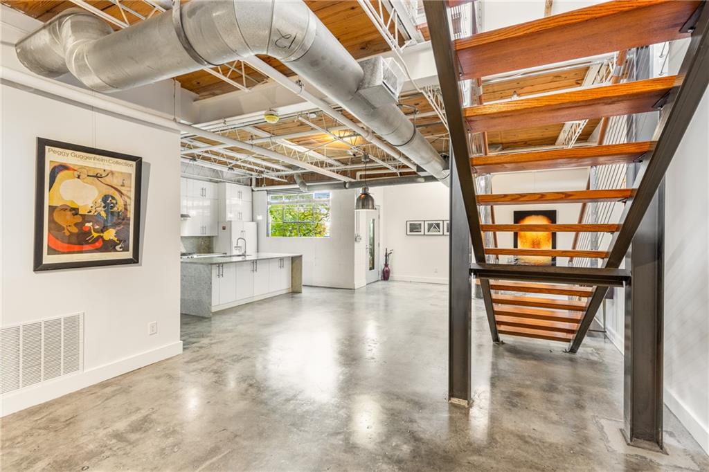 834 Dekalb Avenue Unit D