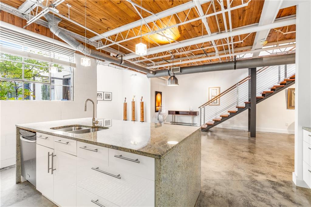 834 Dekalb Avenue Unit D