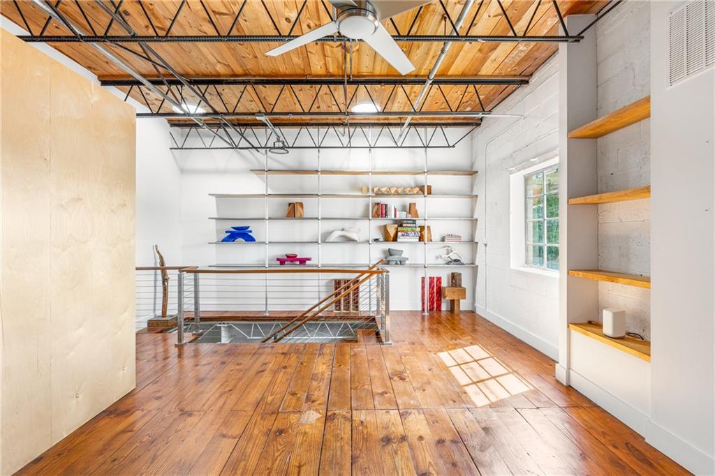 834 Dekalb Avenue Unit D