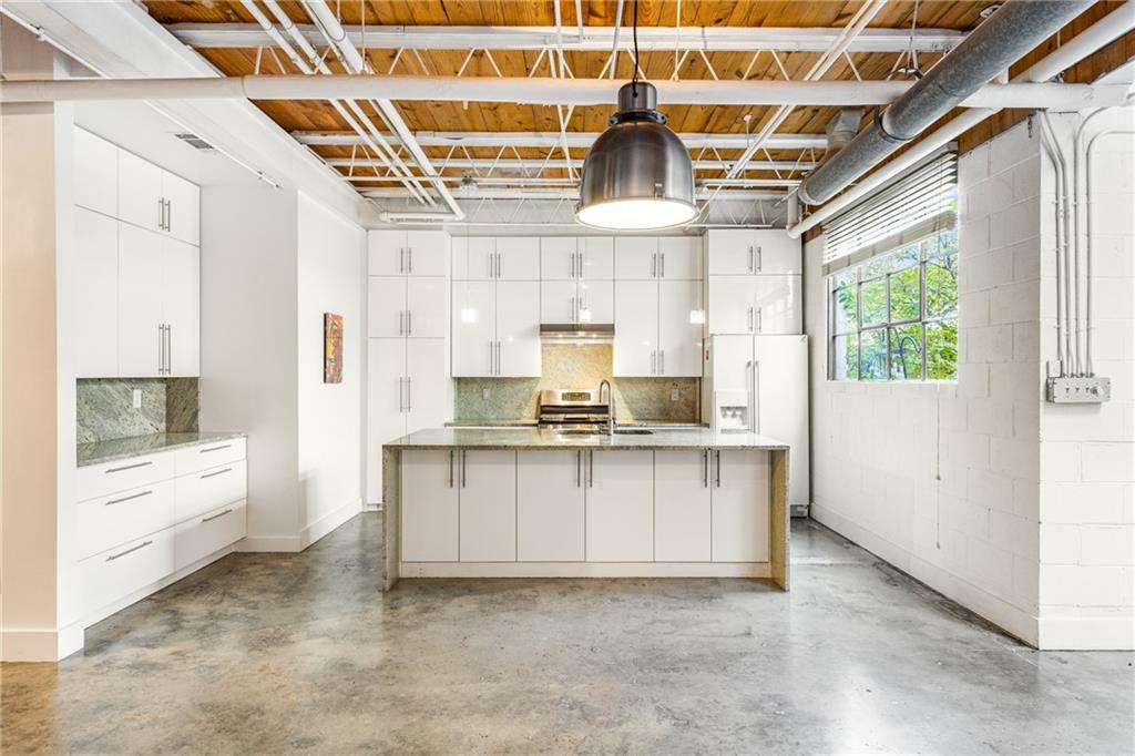 834 Dekalb Avenue Unit D