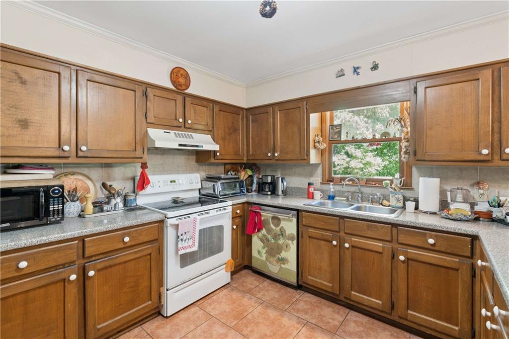 795 N Parkwood Road