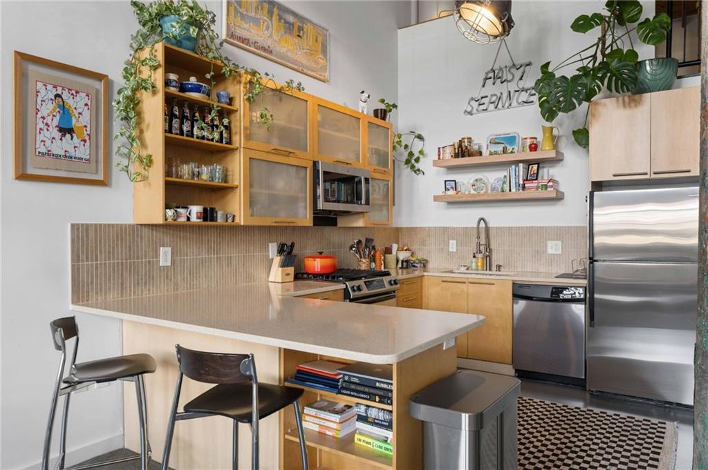 170 Boulevard SE Unit E111
