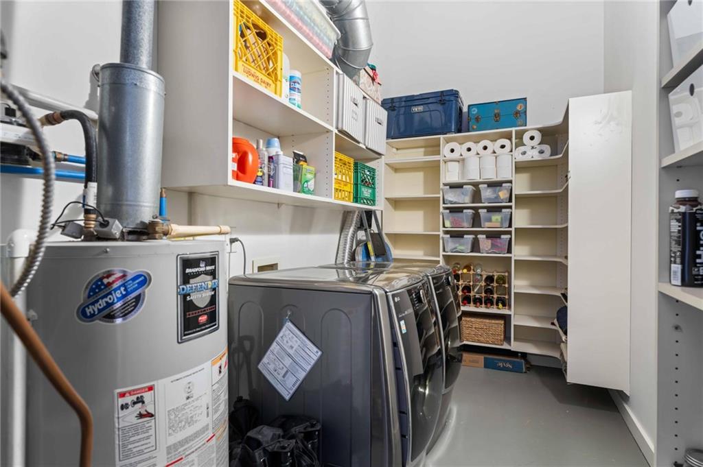 170 Boulevard SE Unit E111