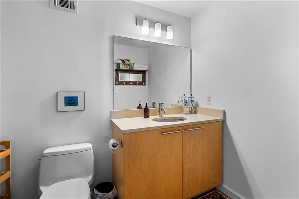 170 Boulevard SE Unit E111